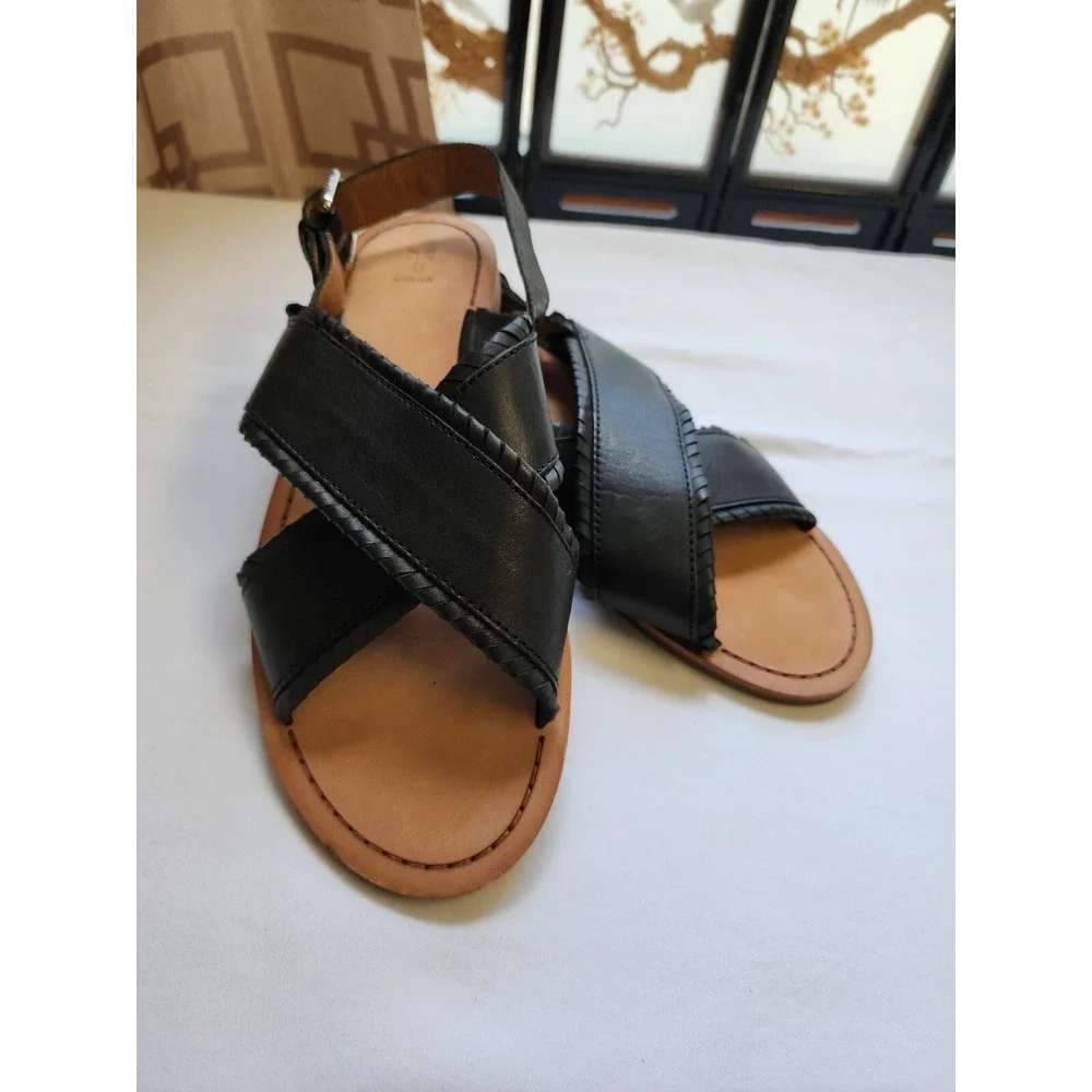 Frye 10 NEW Robin Feather Criss Cross Sandals